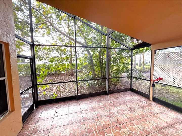 Property Photo:  510 SW 181st Way  FL 33029 