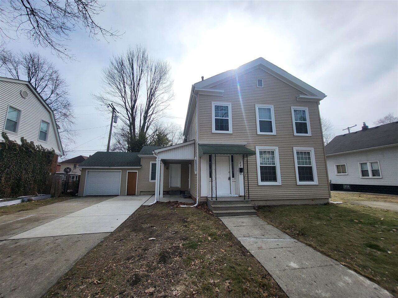 Property Photo:  23 Ferrin Place  MI 48043 