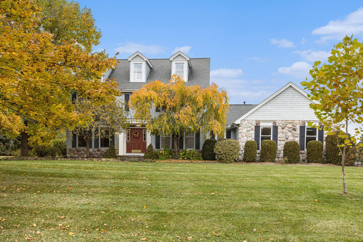 Property Photo: 9180 Yorkshire Drive MI 48176