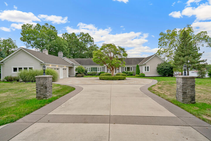 Property Photo: 179 Wheaton Avenue MI 49015
