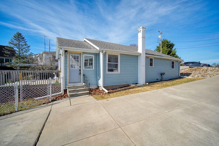 Property Photo:  298 Ackerson Lake Drive  MI 49201 