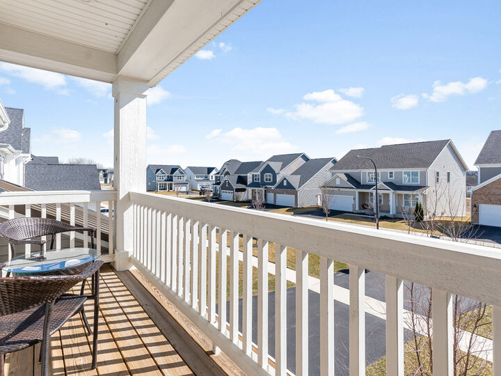 Property Photo:  2552 Weatherbee Lane  IL 60563 