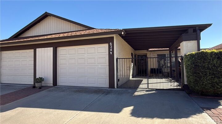 Property Photo: 624 W Villa Chaparral CA 92583