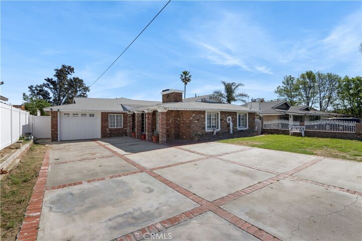 Property Photo:  9257 Palmetto  CA 92335 