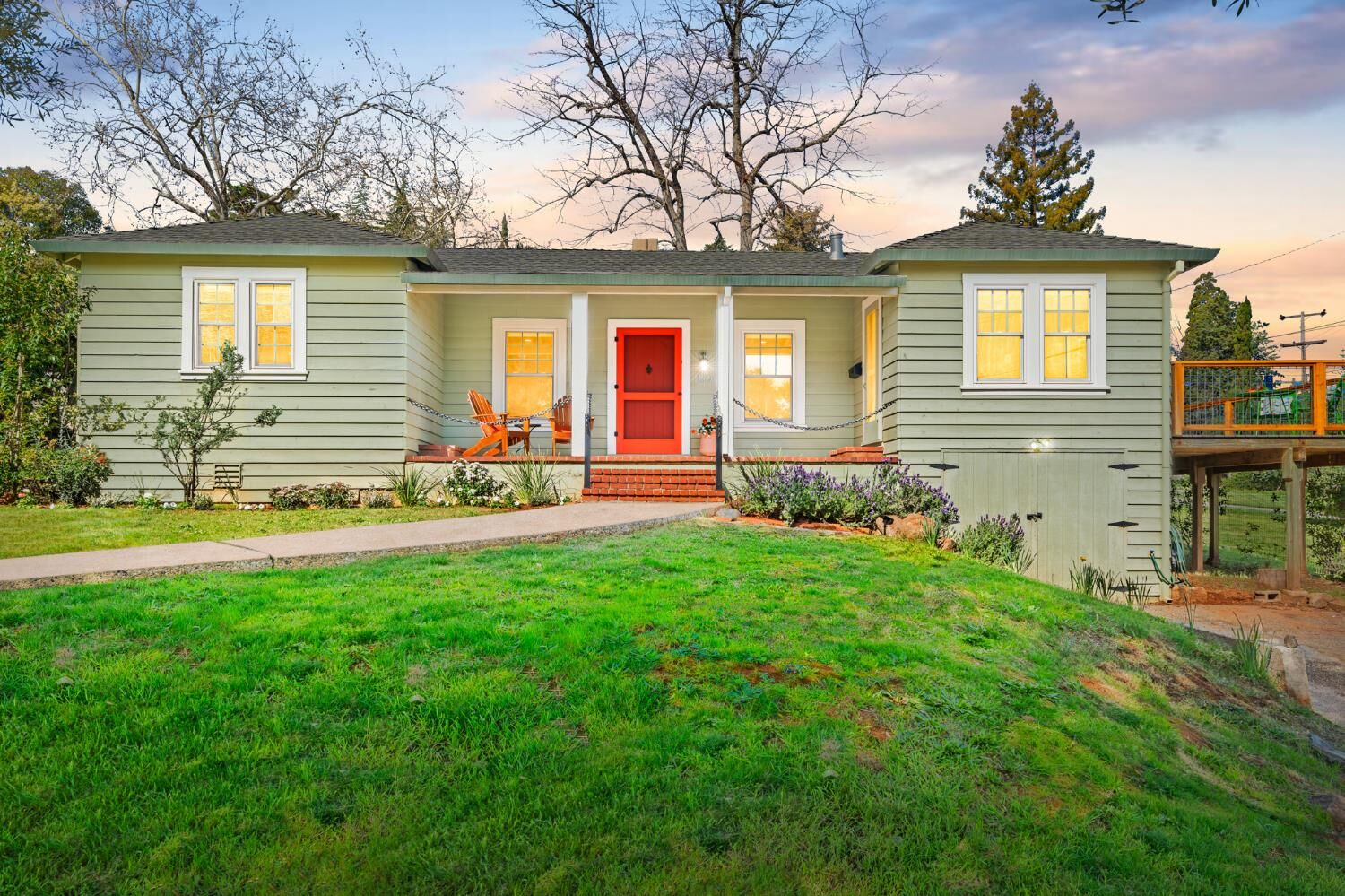 Property Photo:  120 Darlington Avenue  CA 95603 