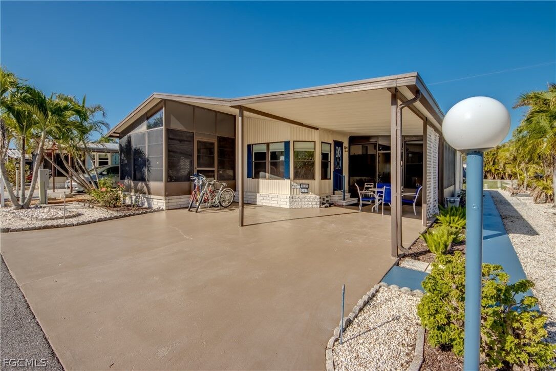 Property Photo: 7169 Drum Drive FL 33956