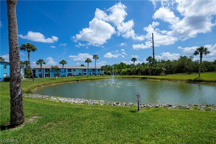 Property Photo:  1100 Pondella Road 514  FL 33909 