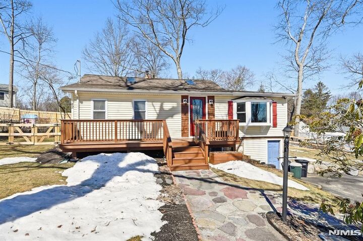 Property Photo:  42 Woodside Drive  NJ 07480 