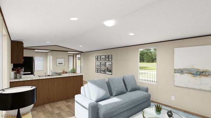 Property Photo: 1275 Norton Avenue H4 OH 44203