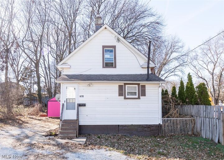 Property Photo:  678-682 Sumner  OH 44311 