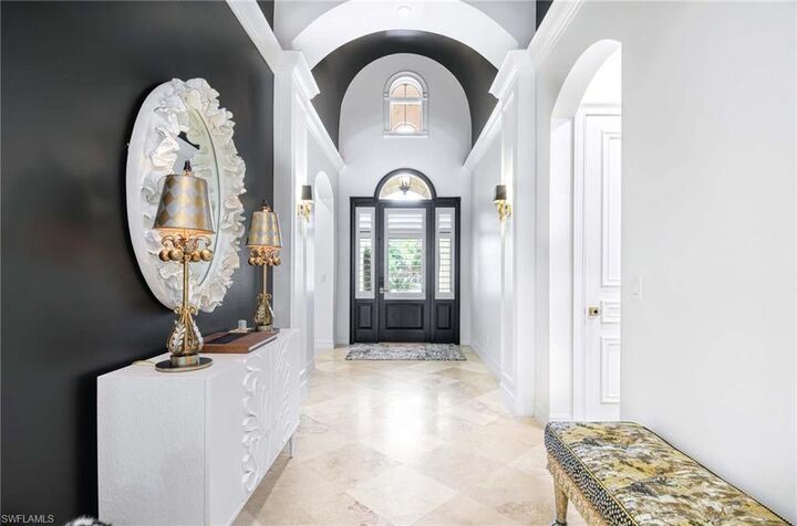 Property Photo: 9013 Terranova Dr FL 34109