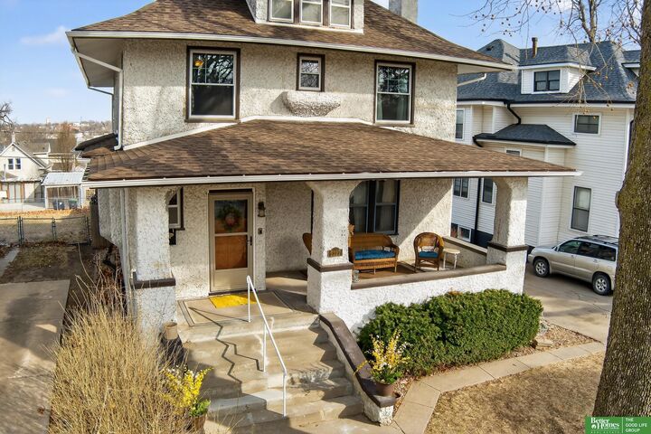 Property Photo:  2327 Hanscom Boulevard  NE 68105 