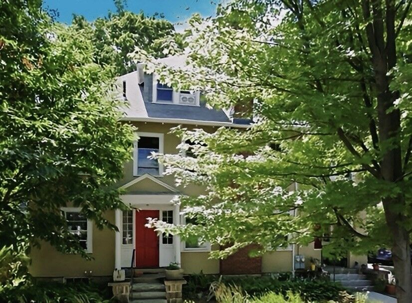 Property Photo:  44-46 Madison Ave 46  MA 02460 