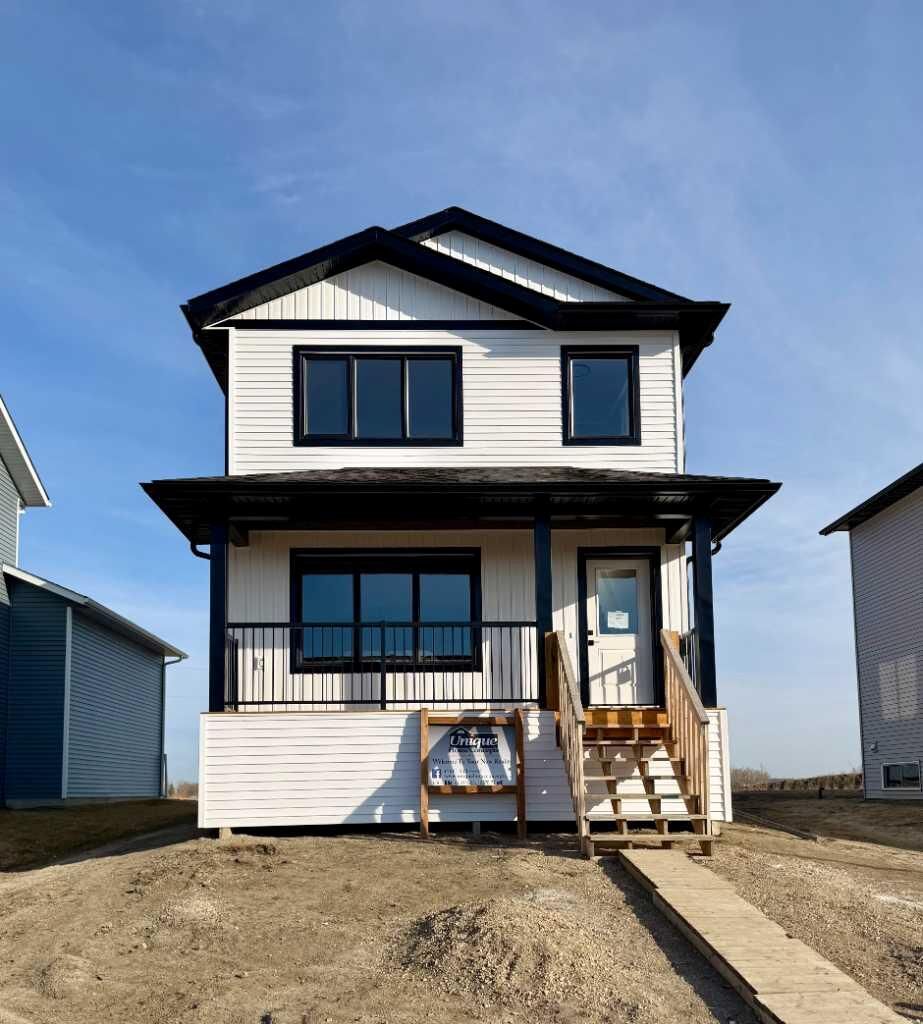 Property Photo: 8570 72 Avenue AB T8X 0N9
