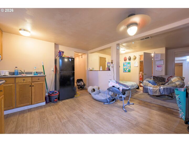 Property Photo: 325 River Rd OR 97404