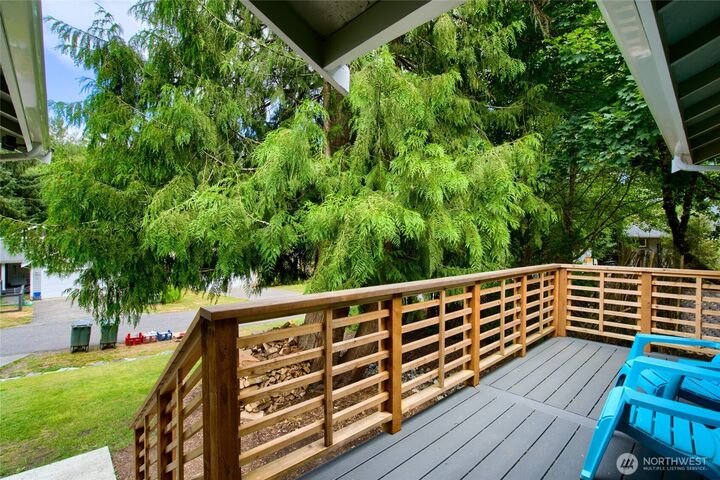Property Photo:  9  Sunnyside Lane  WA 98229 