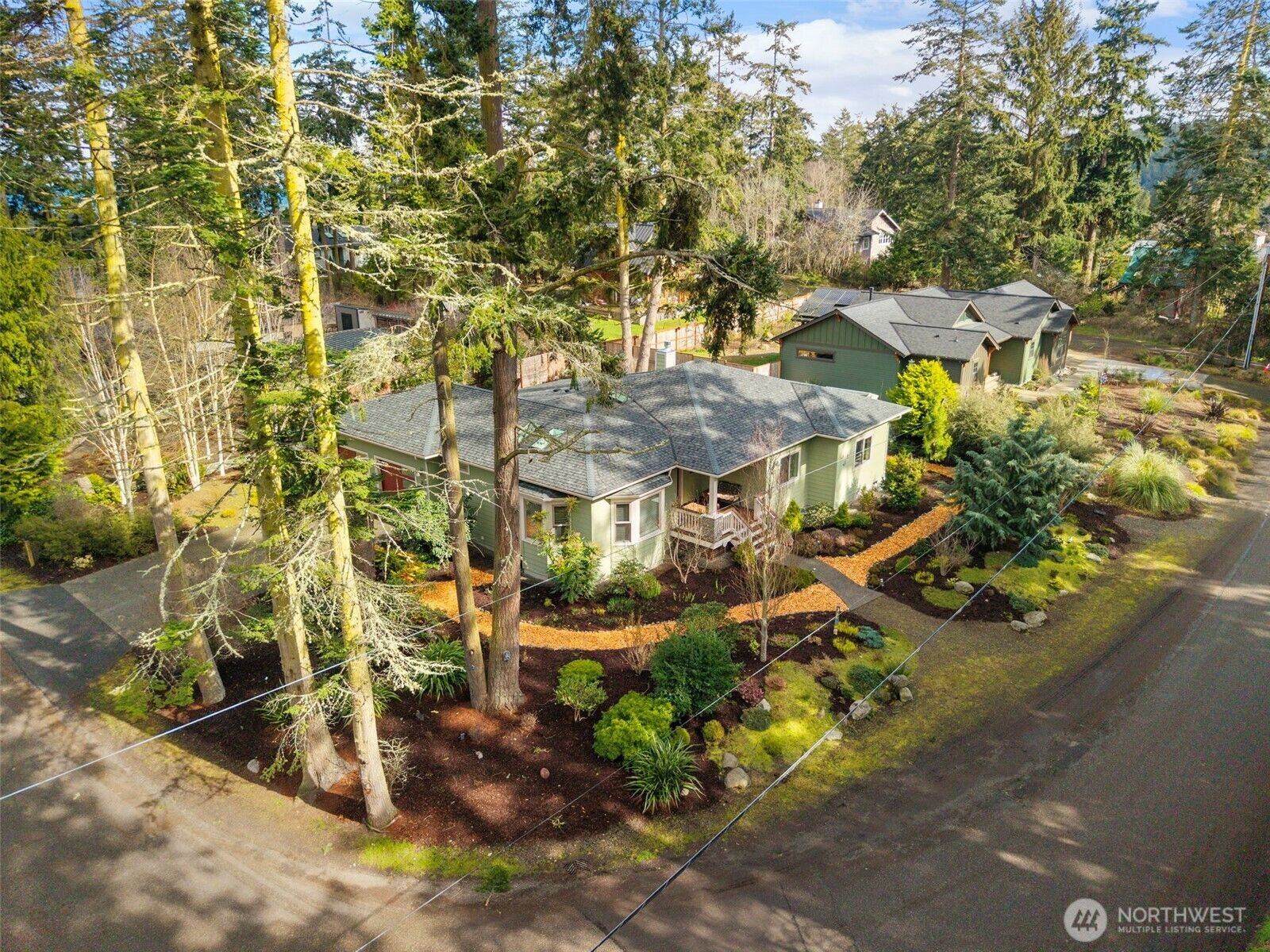 Property Photo:  962  53rd Street  WA 98368 