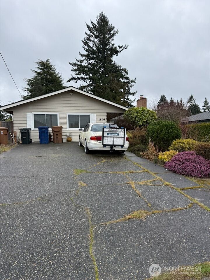 Property Photo:  1801 N Mildred Street  WA 98406 