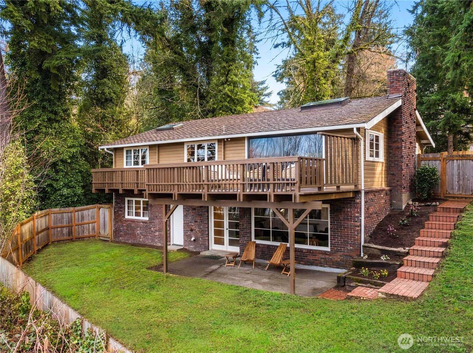 Property Photo:  11224 SE 76th Street  WA 98056 
