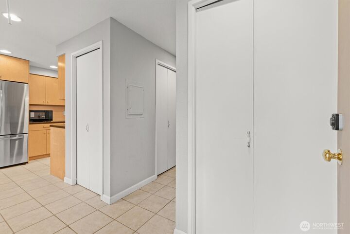 Property Photo:  8225  212th Street SW 304  WA 98026 