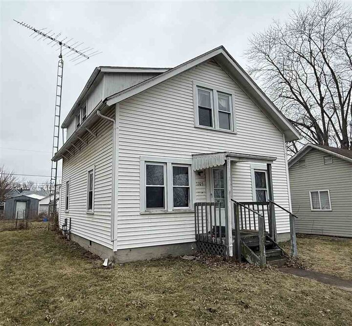 Property Photo:  1105 Parry Street  IN 47374 
