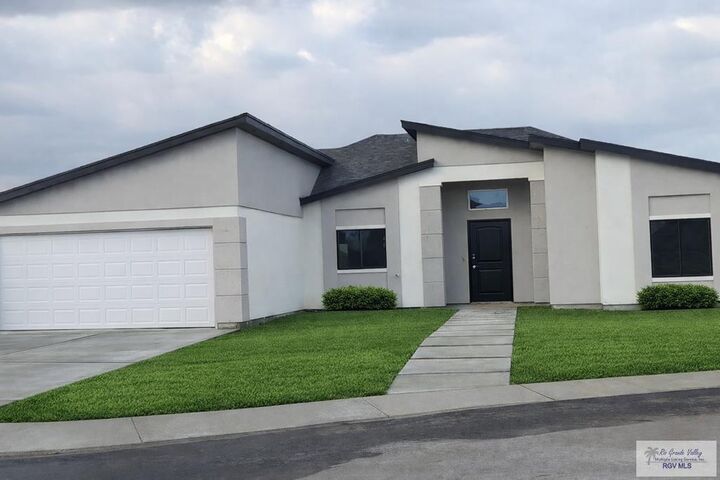 Property Photo:  5929 Willow Palm Court  TX 78526 