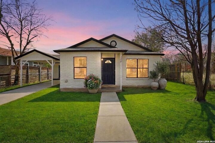 Property Photo:  132 University  TX 78201 