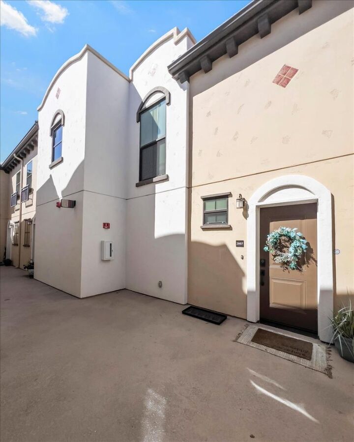 Property Photo:  2807 Newhall Street 2807  CA 95050 