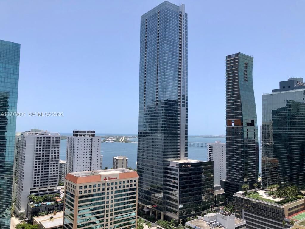 Property Photo:  1300 S Miami Ave 2704  FL 33130 