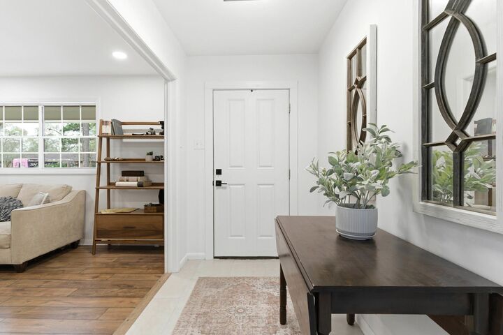 Property Photo: 770 Belvedere St TX 77706