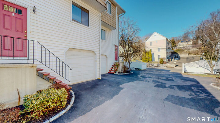 Property Photo:  825 Hope Street Apt. 8  CT 06907 