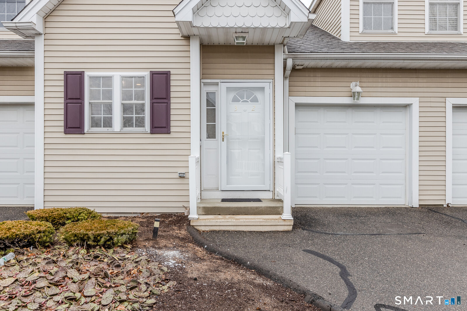 Property Photo:  511 Elm Street 3-2  CT 06473 