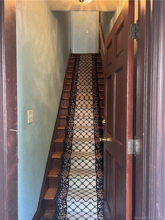 Property Photo:  214 Goffe Terrace 2nd Fl  CT 06511 