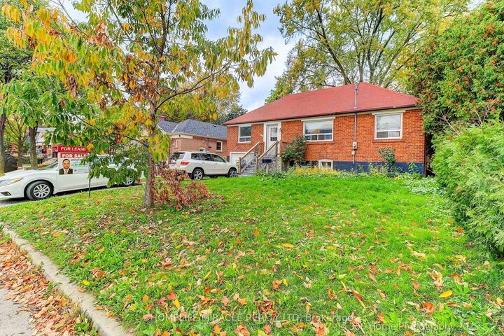 Property Photo: 106 Johnston Avenue ON M2N 1H2