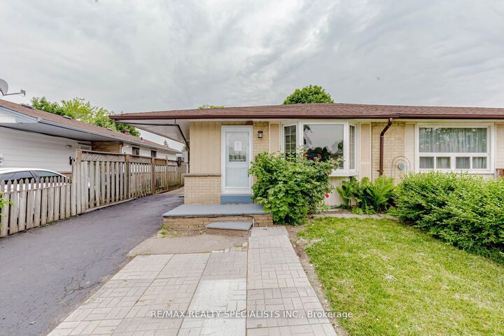 39 Seaborn Road — photo 1