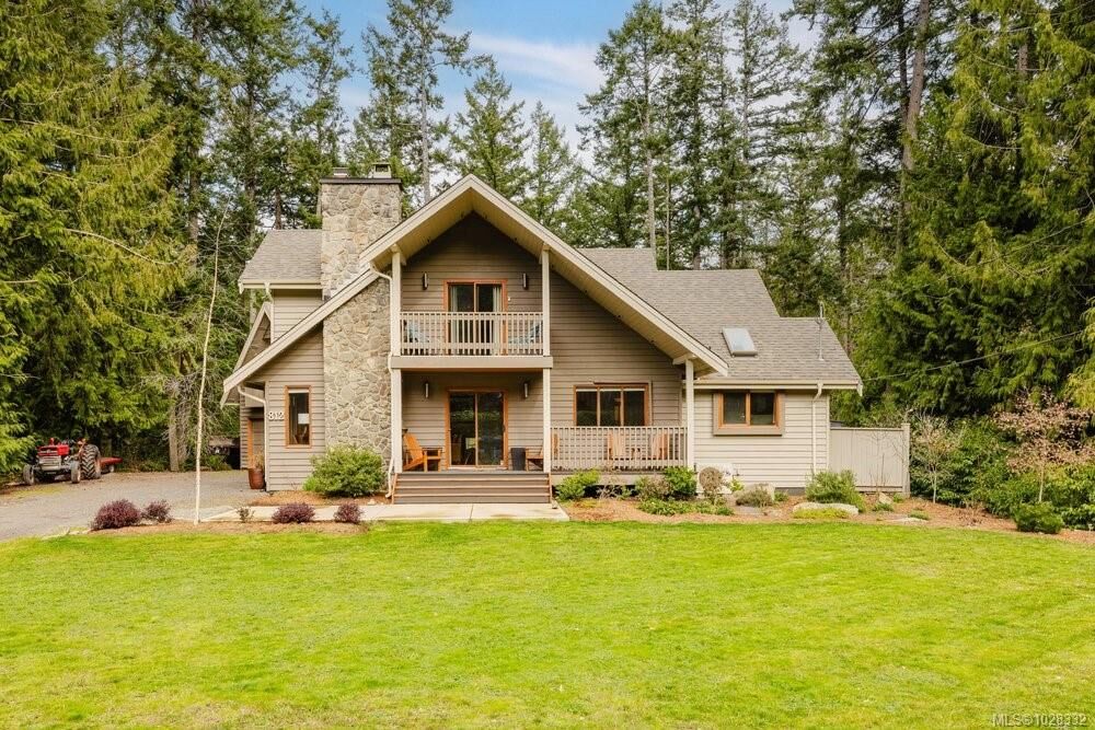 Photo de la propriété: 812 Woodcreek Dr BC V8L 5K4