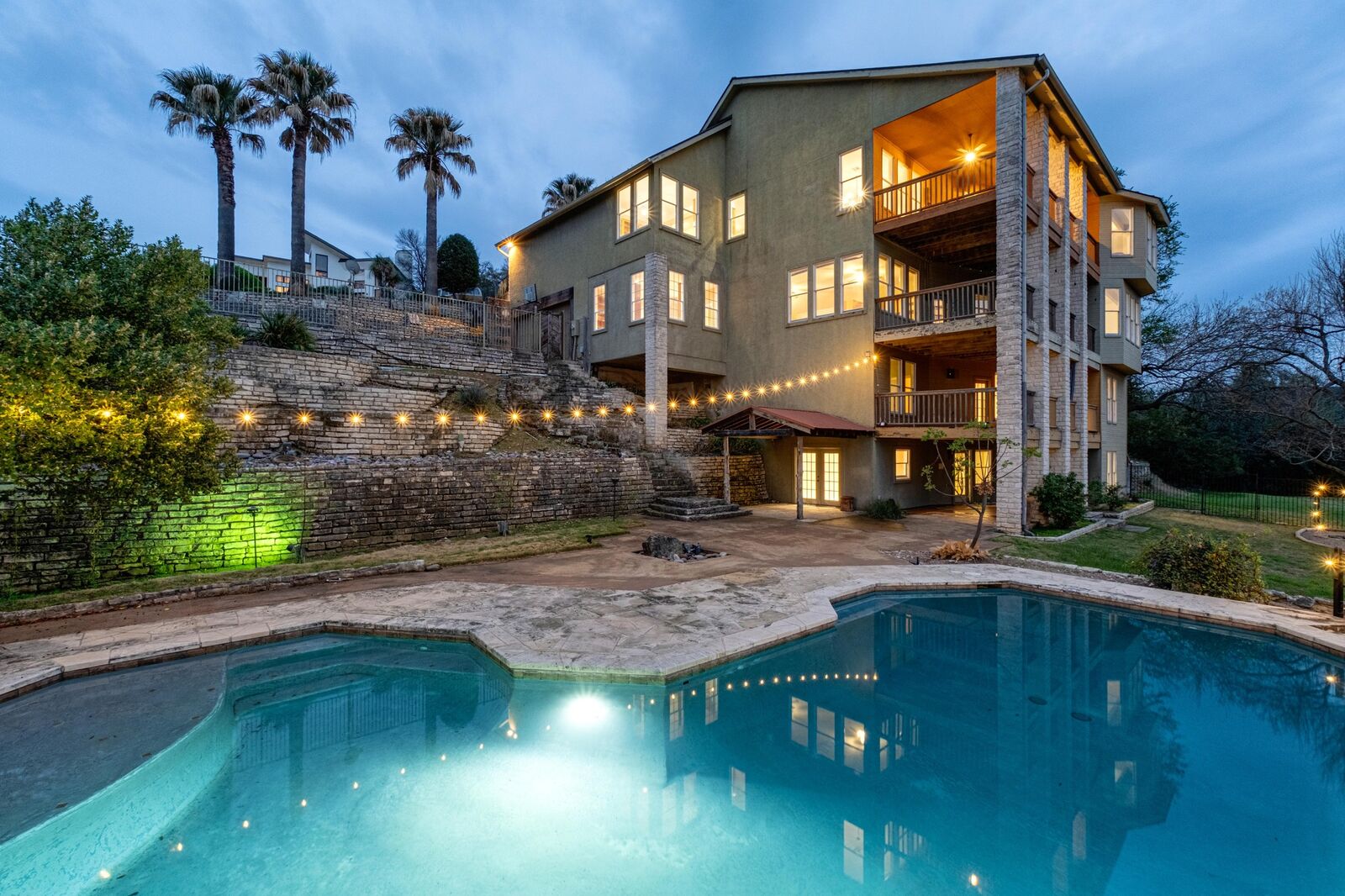 Property Photo:  104 S Weston Lane  TX 78733 