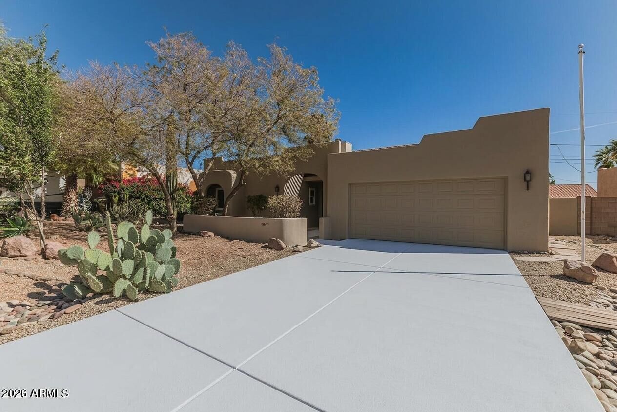 Property Photo: 9947 E Fortuna Avenue AZ 85118