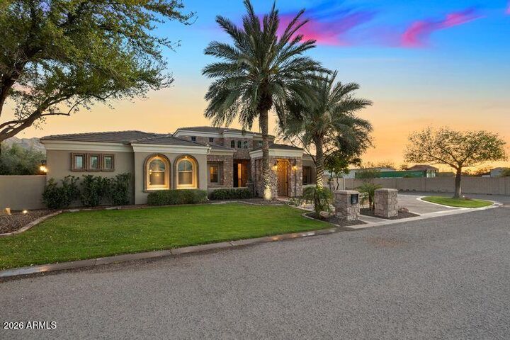 Property Photo:  3309 E Sunnydale Drive  AZ 85142 