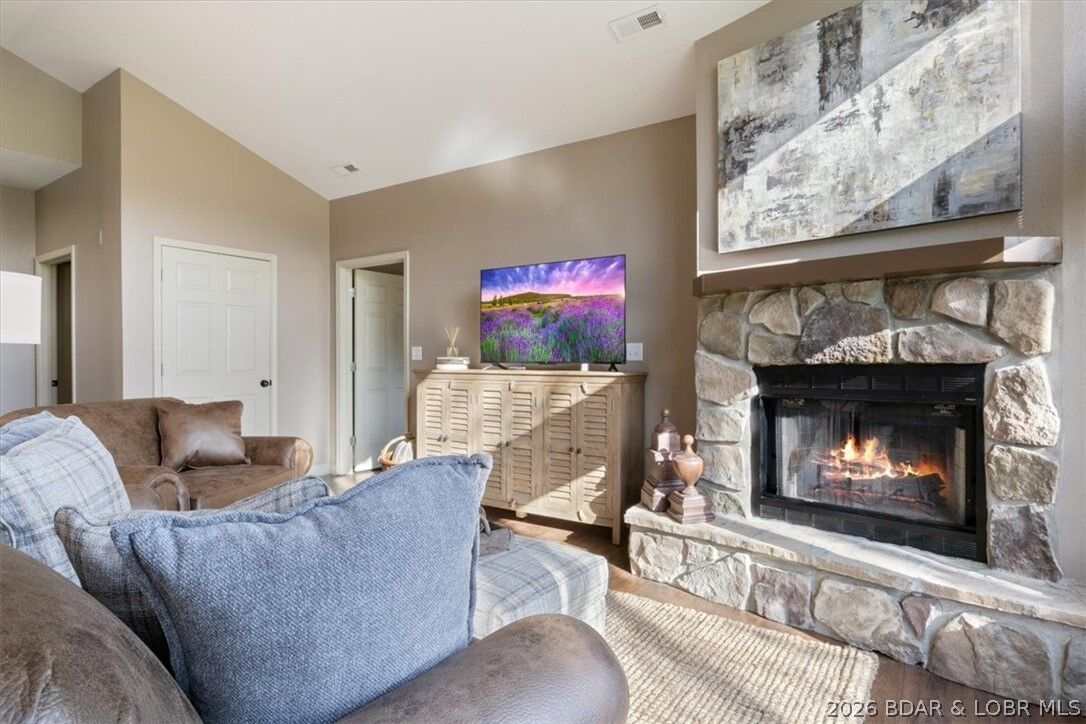 Property Photo:  23 Cottage Park East #7  MO 65020 