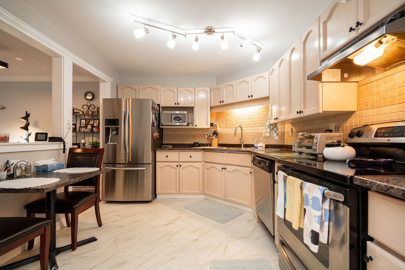 Property Photo: 2410 Emerson Street 105 BC V2T 3J3