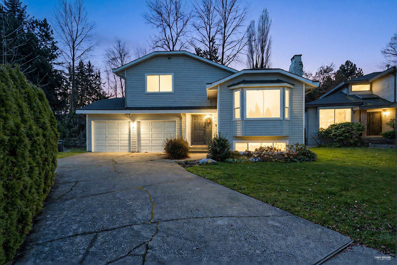 Property Photo: 3055 Rothbury Place BC V5A 4J5