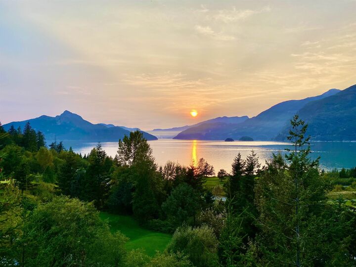 Property Photo:  190 Stonegate Drive  BC V8B 1A3 