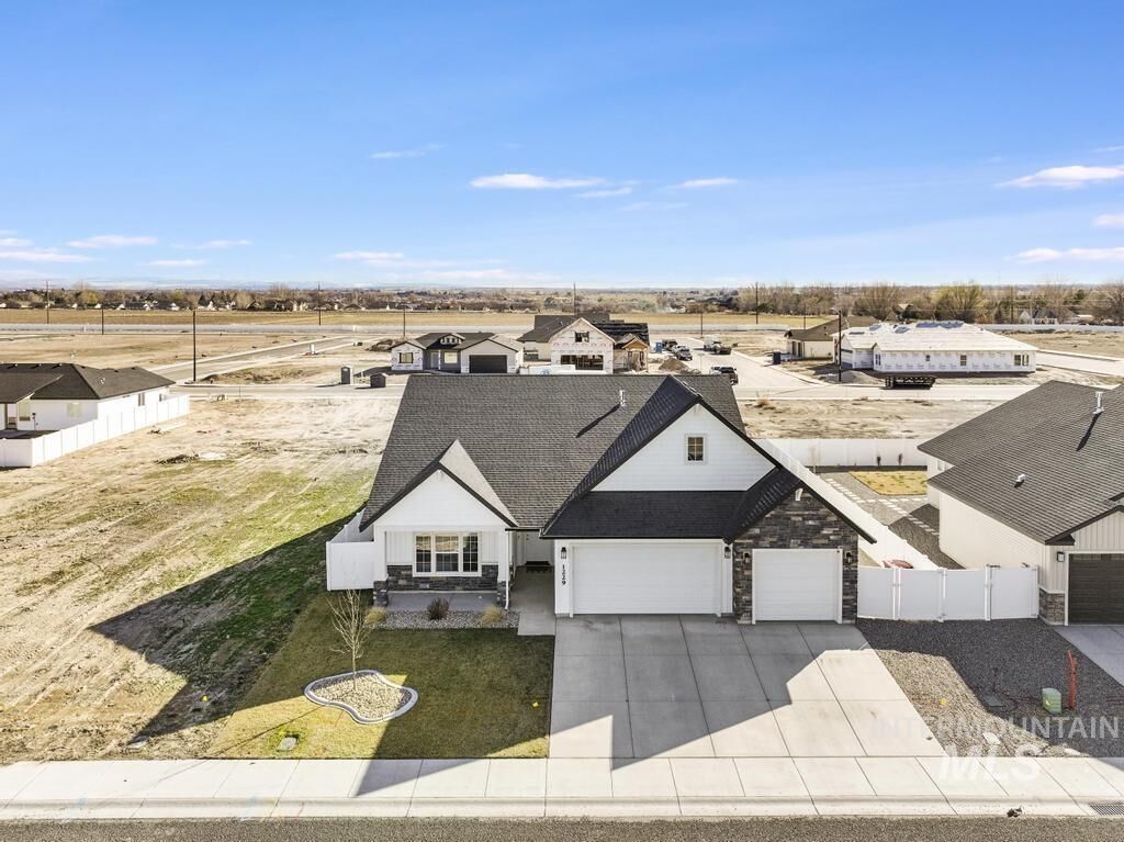 Property Photo:  1229 Crestview Drive  ID 83301 