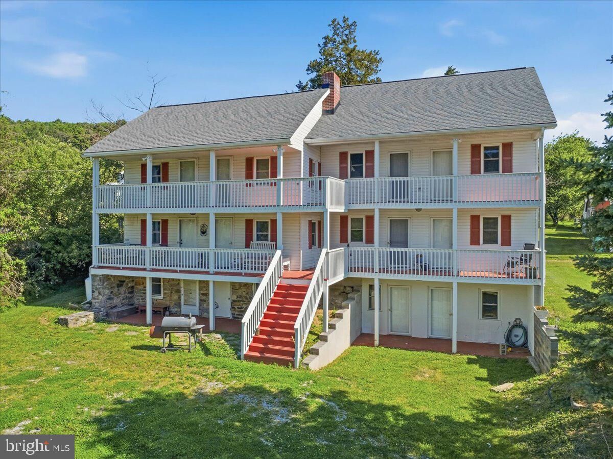 Property Photo:  17224 Sabillasville Road B  MD 21780 