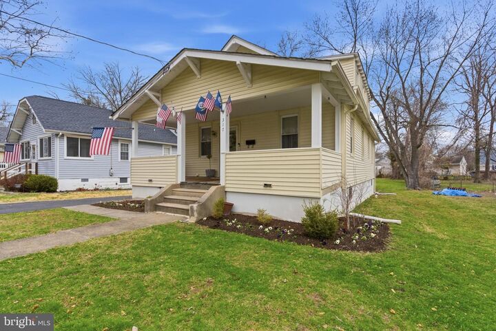 Property Photo:  317 S Washington Avenue  NJ 08057 