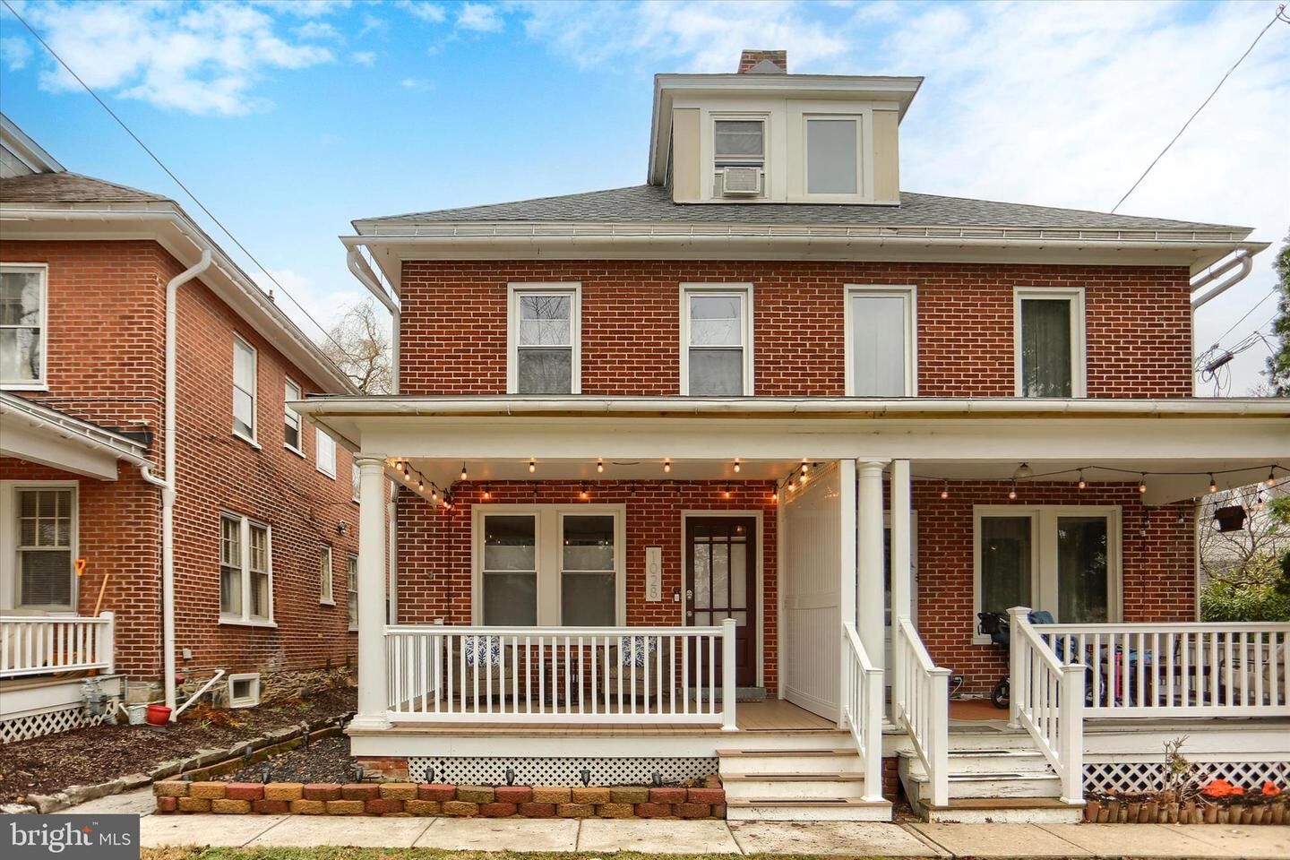 Property Photo:  1028 W Clay Street  PA 17603 