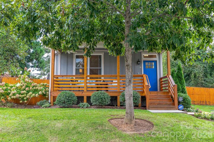 Property Photo:  14 Davenport Road  NC 28806 