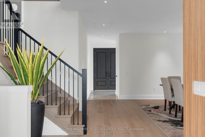 Property Photo:  61 Strathgreen Lane  ON L4P 0J3 