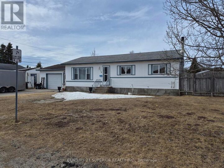 Property Photo:  18 Lloyd Irwin Street  ON P0T 2E0 